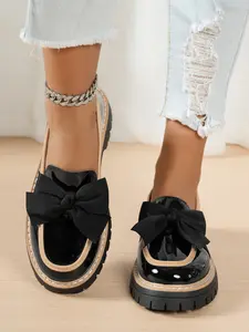 Women's bow-decorated loafers, comfortable casual flat shoes for all seasons, below-ankle height, durable non-slip Rubber soles, a must-have accessory for fashionable outfits