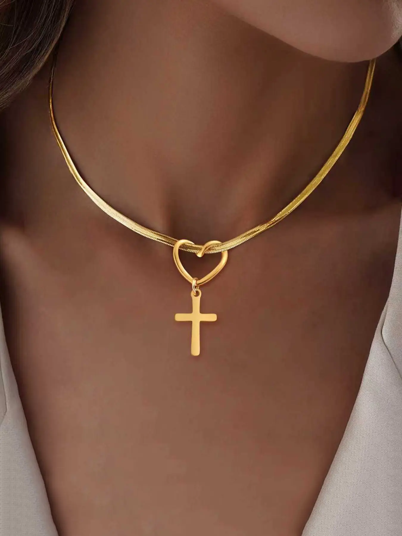 Women's Cross Heart Pendant Necklace, Fashion Necklace, Classic Gold Silver Color Stainless Steel Herringbone Chain, Casual Style, All Seasons Jewelry, Cross Necklaces, Faith Necklace