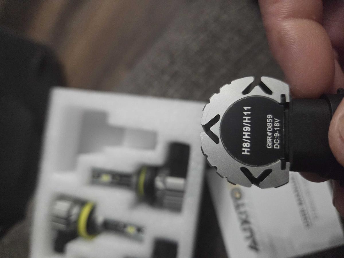 Item: 9005+H11/H9/H8(4PCS)