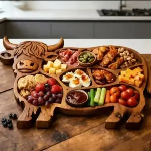 Highland Cow Wooden Charcuterie Board, Ideal for Parties, Celebrations, Festive Gatherings, Perfect Gift for Birthdays, Christmas, Halloween, Plates