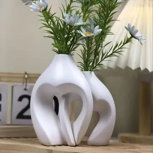 White Vases for Decor, Heart Shaped Ceramic Vase Set of 2, Nordic Heart Shaped Vases, Minimalist Decorative Vase for Table Centerpiece Wedding Dining Living Room Office House Decoration