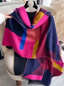 Elegant Fashion Geometric Print Scarf, Casual Comfortable Soft Texture Thick Fabric Shawl, Fitted Design, Perfect for Fall & Winter Daily Wear, Warm and Cozy, Geometric Pattern, Unique