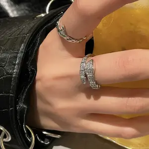 French Light Luxury Snake Ring – INS Trendy Unique Design, Popular Minimalist Couple Open Adjustable Fashion Band