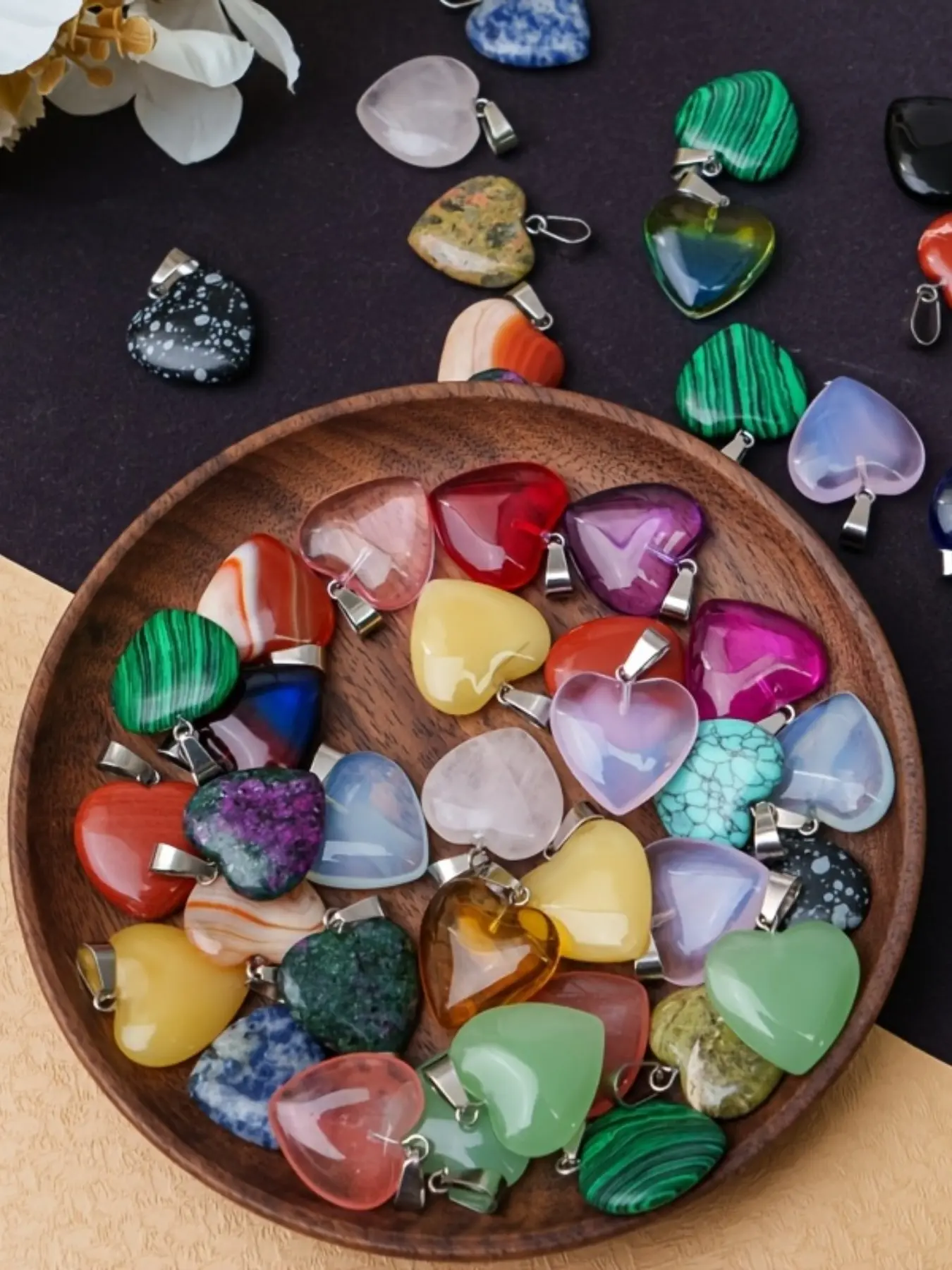 25pcs Simulated Crystal Heart Pendants, Fashion Gemstone Quartz Heart Charms, DIY Necklace Bracelet Keychain Jewelry Making Supplies, Heart Shaped Pendant, Unique Design Pendant, Crystal Pendants Set