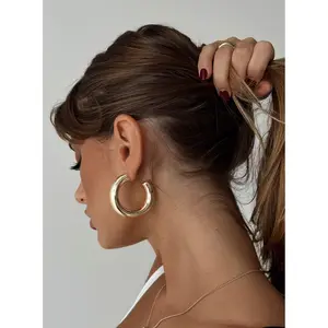 Samwell Chunky Earrings Gold Samwell Chunky Earrings Gold