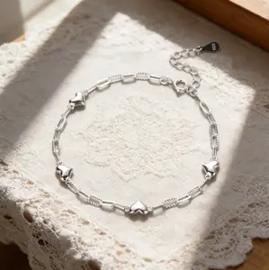 Dainty Heart Charm Bracelet Adjustable Minimalist Station Chain Design For Women And Teen Girls Lightweight Hypoallergenic Material Secure Clasp Ideal For Daily Outfits Coffee Dates And Casual Hangouts