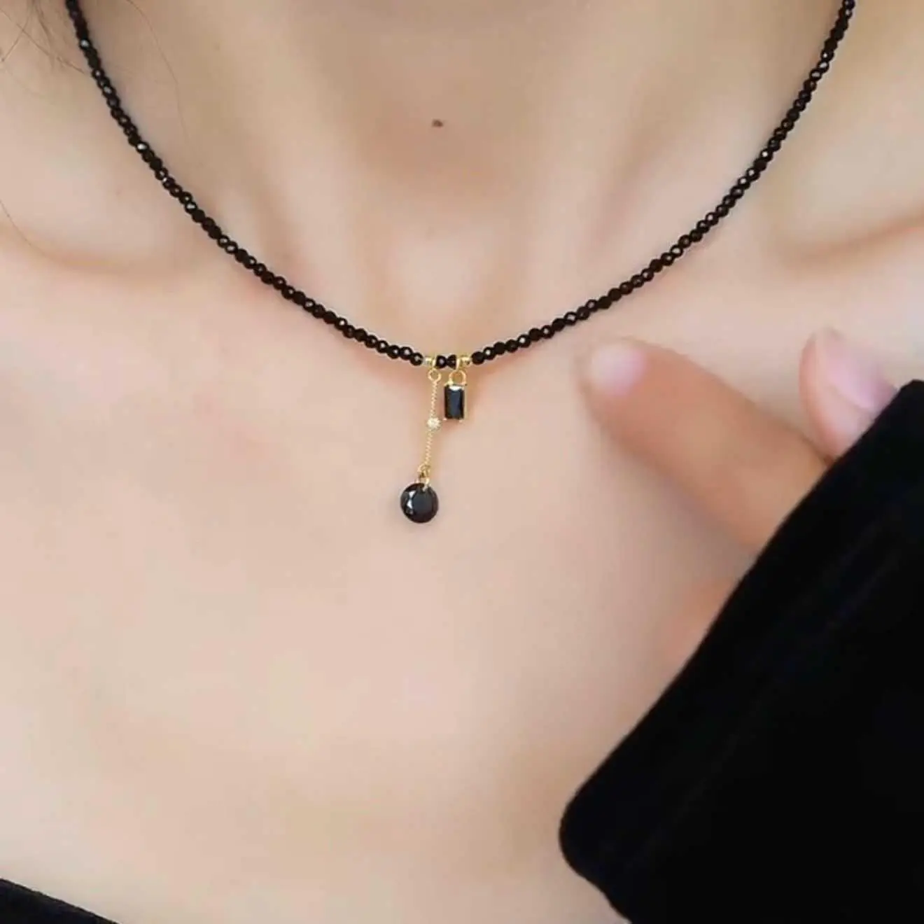 Women's Vintage Black Zircon Tassel Beaded Choker Collarbone Necklace - Sophisticated Minimalist Niche Fashion Costume Jewelry, HNAL24