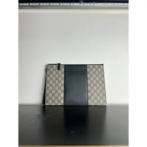 Pre-owned Canvas Clutches & Wristlets Gucci GG Supreme Portfolio Pouch