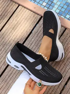 Women's new casual fashion lightweight knitted breathable slip-on sneakers, comfortable, soft, breathable, non-chafing flat walking shoes, perfect for daily casual wear and commuting to work or school, a must-have gift