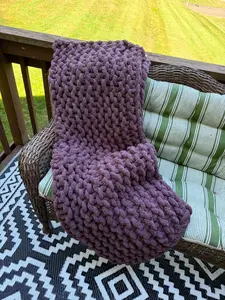 Custom Chunky Knit Blanket | Choose Color & Style