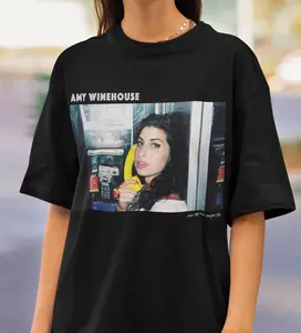 Amy Winehouse T-Shirt Unisex Gift for Amy Winehouse Fans Back To Black Music Lovers Crewneck Shirt Soul Singer Vintage Music Tee Shirt
