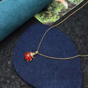 Elegant Vintage Ladybug Pendant Necklace Copper Charm Gold Plated Amulet Versatile Jewelry Accessory for Women Daily Wear & Parties Necklinphalt