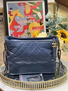 Pre-owned Chanel Leather Messenger Bags Preloved Gabrielle Bag 27x22cm 4111