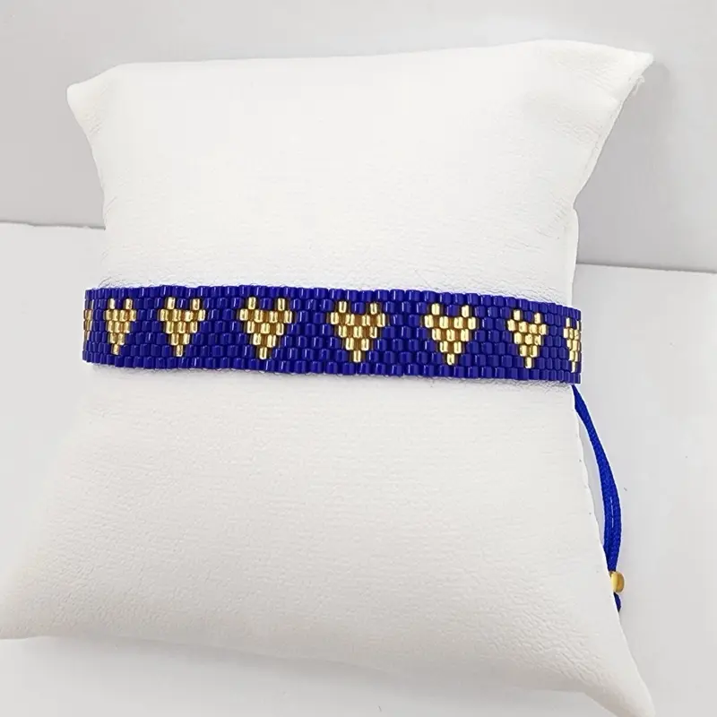 Miyuki bracelet ( adjustable) hearts design