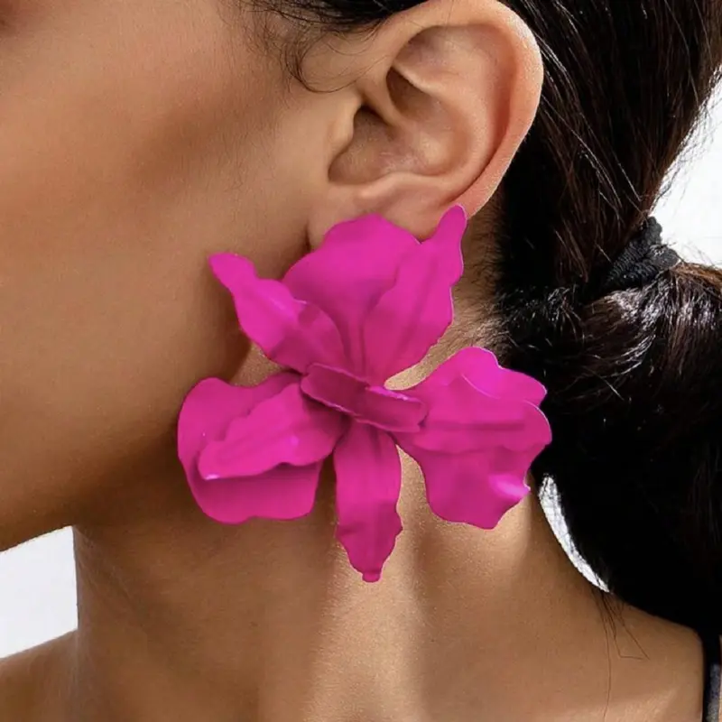 Mother's Day Gift Women's Flower-Shaped, Holiday Style Jewelry Accessory, Unique Gift Idea for Women, Elegant Floral Design, Statement Earrings, Summer Earrings
