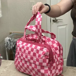 Hanging Toiletry Bag for Travel Large Size Checkered Makeup Bag Organizer Toiletries Bag Essentials Accessories Cosmetics Travel Makeup Bag Organizer for Women Girls with Makeup Brush Compartment & Two Side Pockets, Vertical Storage Toiletry Bag