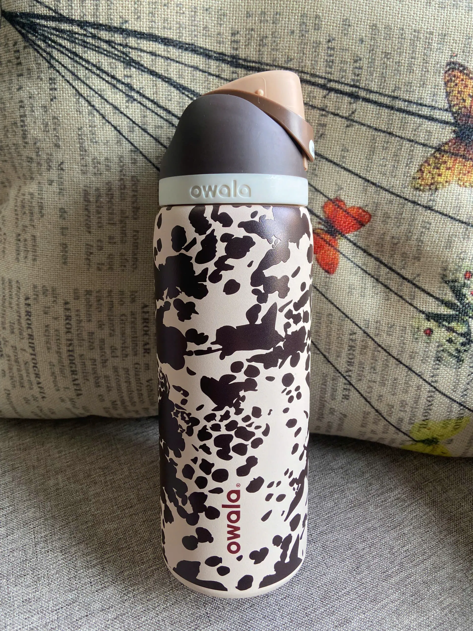 Owala Cowgirl Core 32oz FreeSip Water Bottle, Insulated Stainless Steel Travel Bottle, Western Cowgirl Drinkware