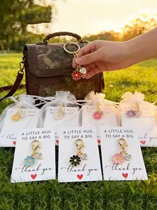 8pcs Multicolor Spring Daisy "Thank You" Stylish Keychain Set - Includes 8 Keychains/8 Card Papers/8 Mesh Bags - Delicate Floral Hanging Ornaments for Men and Women, Lobster Clasp Zinc Alloy Chain for Bag and Key Decoration, Gifts for Friends and Family