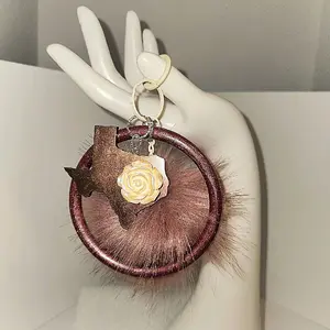 Chamelion Texas State Keychain with Faux Furr Rose Puff, Includes Smartphone Grip Attachment, Changes Color with Movement