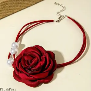 Women's 1-Pack Elegant Red Rose Pendant Necklaces, Vintage 3D Flower Design with Imitation Pearl Beaded Chain, Romantic Collarbone Necklace for Daily Outfits, Valentine’s Day Gift, Necklaces For Women outdoorfun