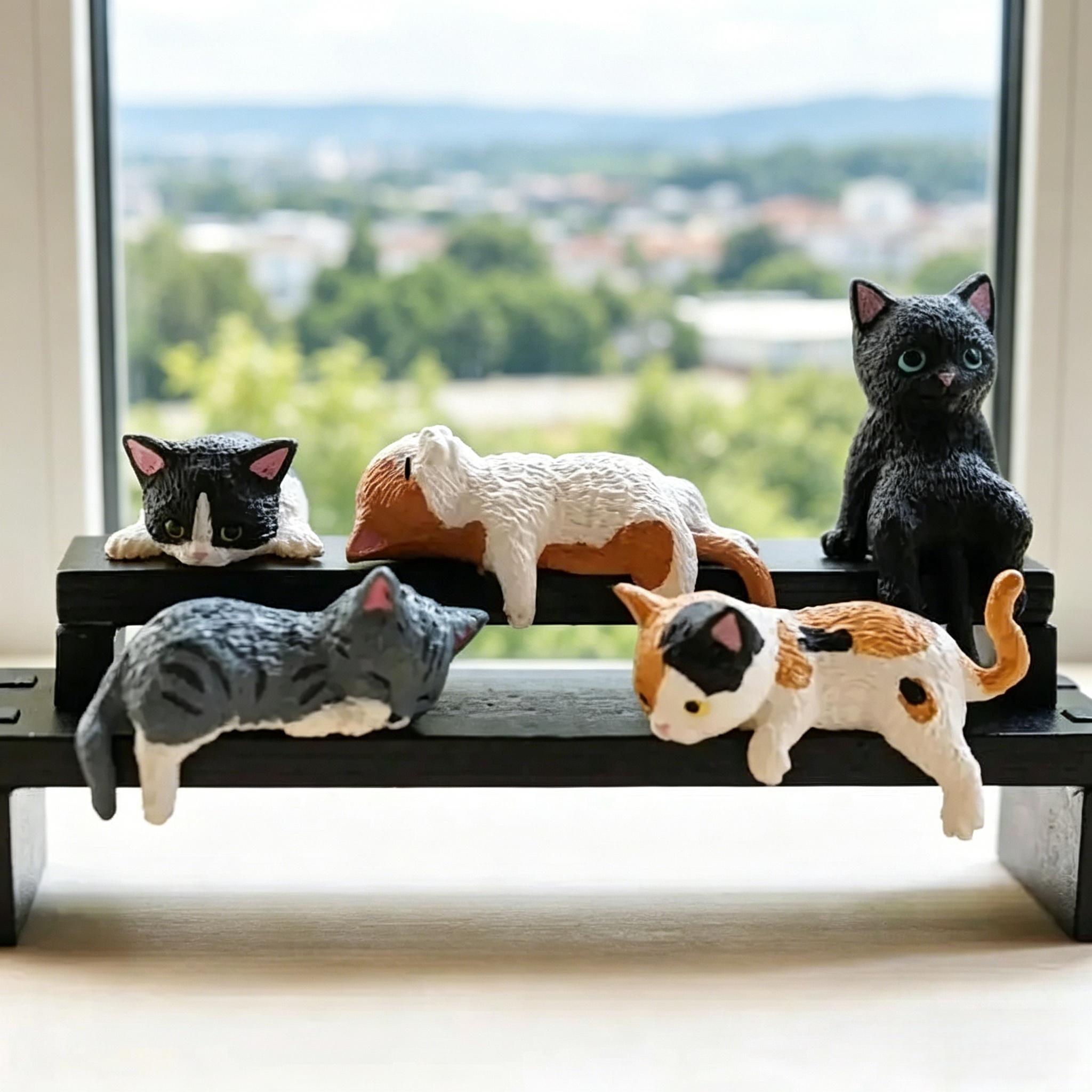 A set of 5 cute cat figurines, car dashboard decorations, cartoon mini decorations, suitable for decoration on cars, refrigerators, tabletops, computers and monitors, Car Desktop Decor, Car Ornament