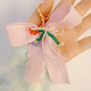2PCS/4PCS Handmade Crystal Beaded Small Flower Sweet Bow Keychains Bag Phone Chain Accessory Pendant Gift
