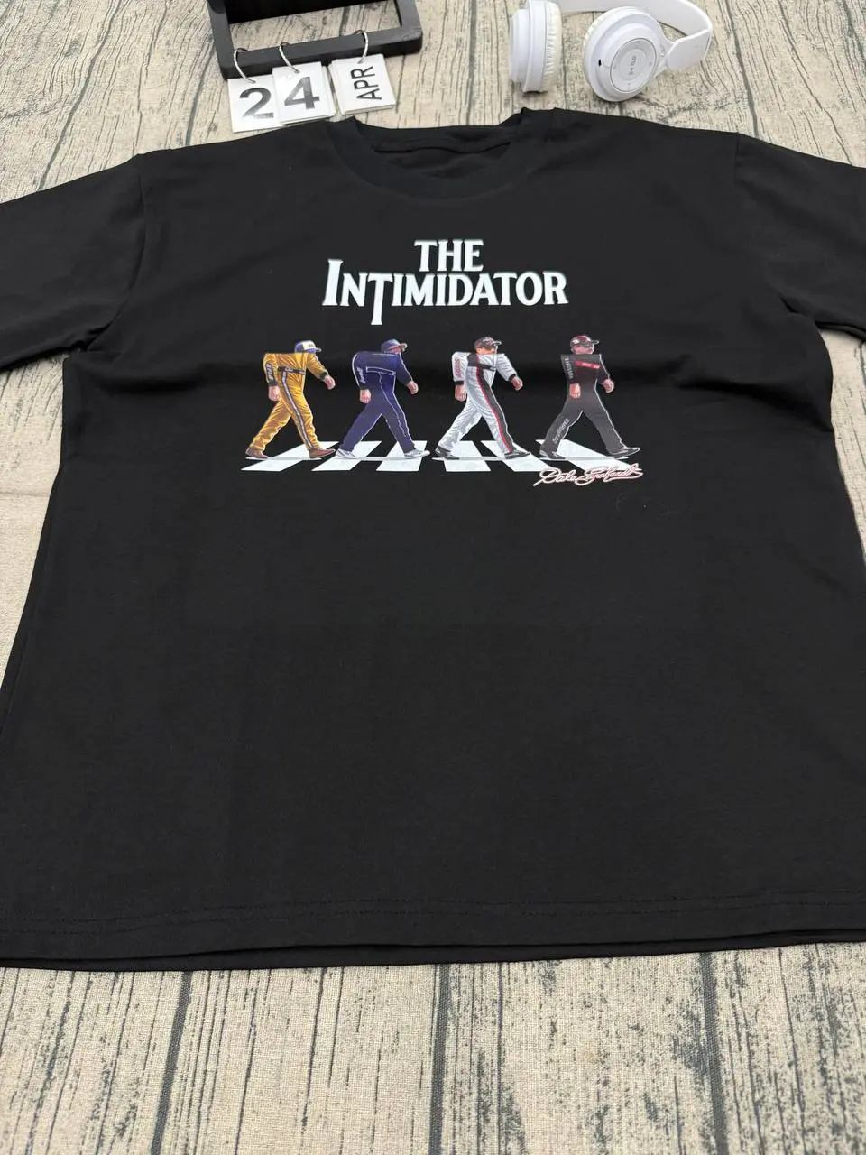 The Intimadator D4le E4rnhart 90s T-Shirt, Nassscar Shirt Sweatshirt Hoodie