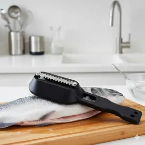 Professional Dual-Blade Fish Scaler: Efficient Reverse Design, Anti-Slip Splash-Proof 3-in-1 Tool for Kitchen. Safely Clean Scales of Sea Fish, River Fish & Shellfish. Practical Home Scraping Gadget, Kitchen Gadgets.