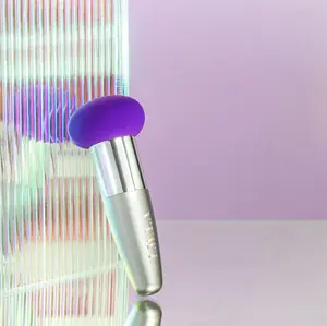 Chameleon Sponge Applicator