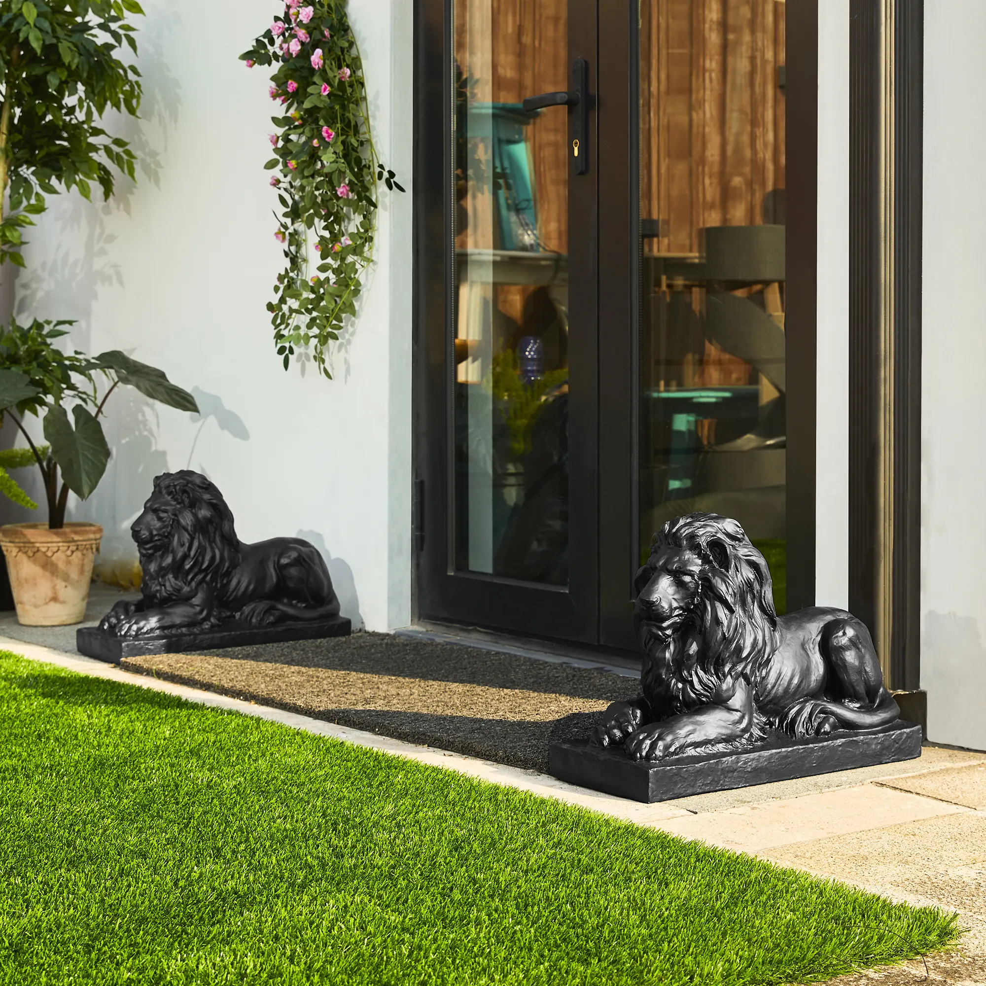 Glitzhome 21.75in L MGO Decorative Lying Guardian Lion Figurine, Outdoor Garden Exterior Sculpture