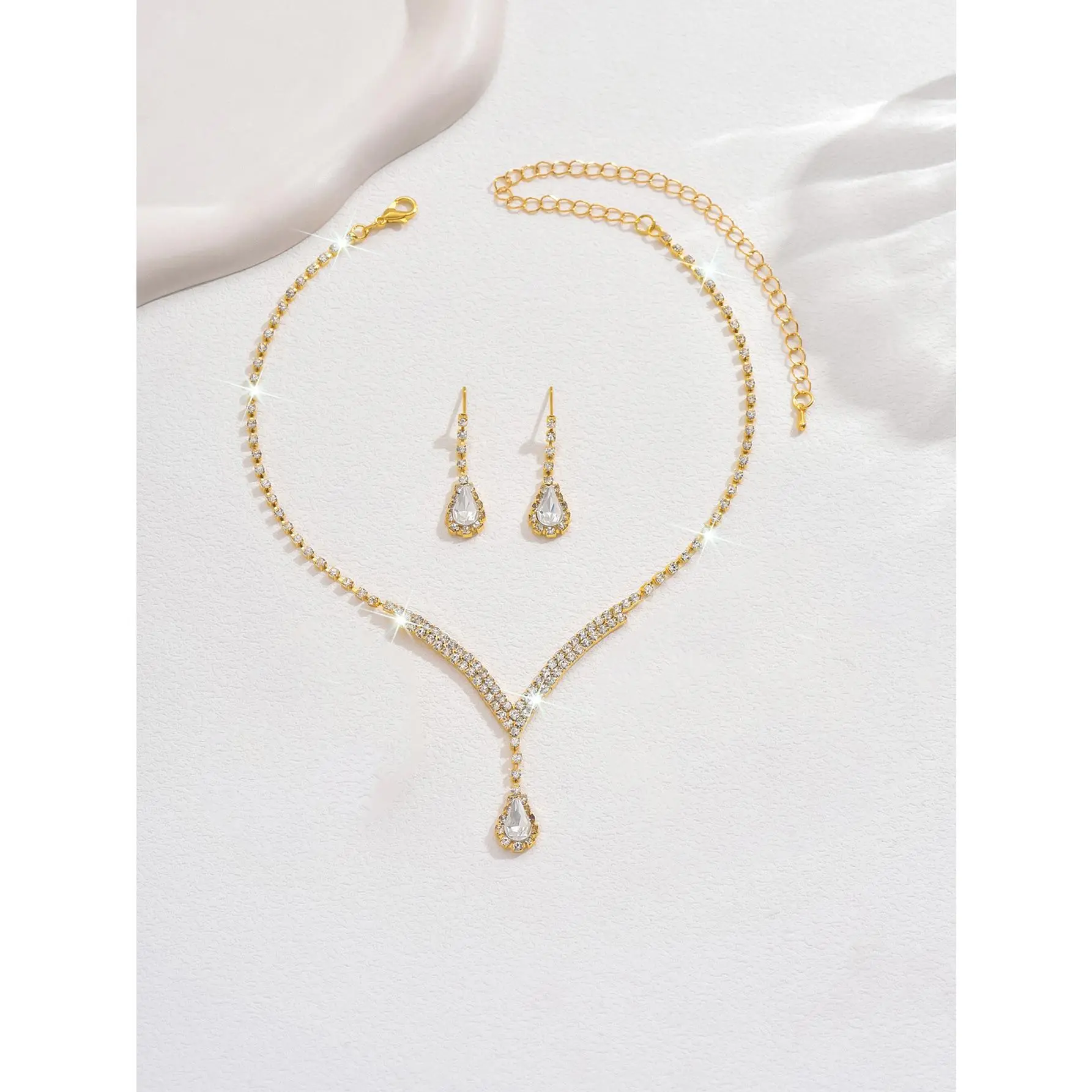 630 gold necklace earrings