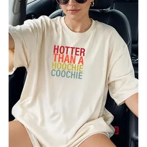 Graphic Tee, Hotter Than a Hoochie Coochie Print, Retro Country Style T-Shirt, Casual Trendy Outfit Breathable Colorful