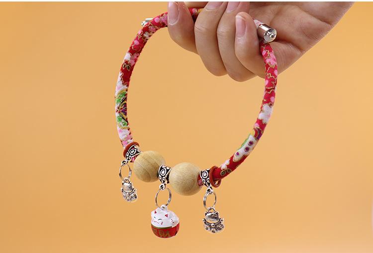 Japanese Necklace Cat Cartoon Printing Collar Natural Camphor Wood Pet Insect Repellent Collar Dog Bell Collar
