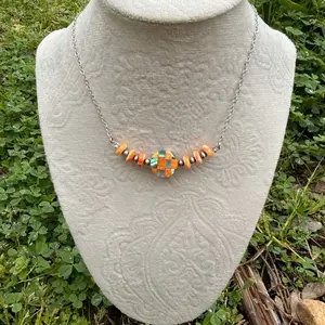 Spiny oyster checkered necklace