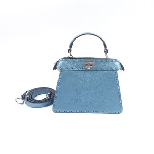 Pre-owned FENDI Calfskin Shoulder Bags Peekaboo Iseeu Blue Leather Shoulder Bag T10384788