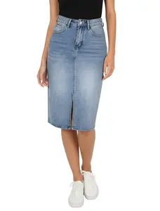 High-waisted, slit denim midi skirt for women, 2026 new style, retro light blue, slimming A-line midi skirt.