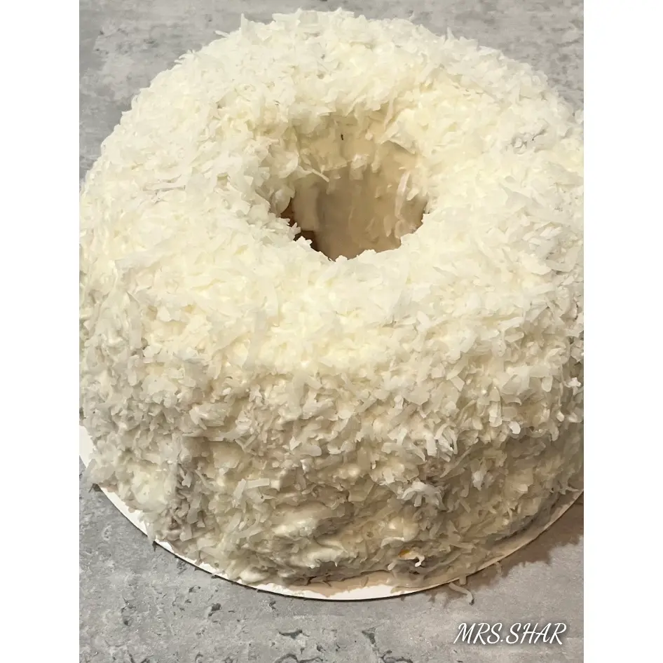 " Tom Cruise " White Chocolate Coconut Pound Cake