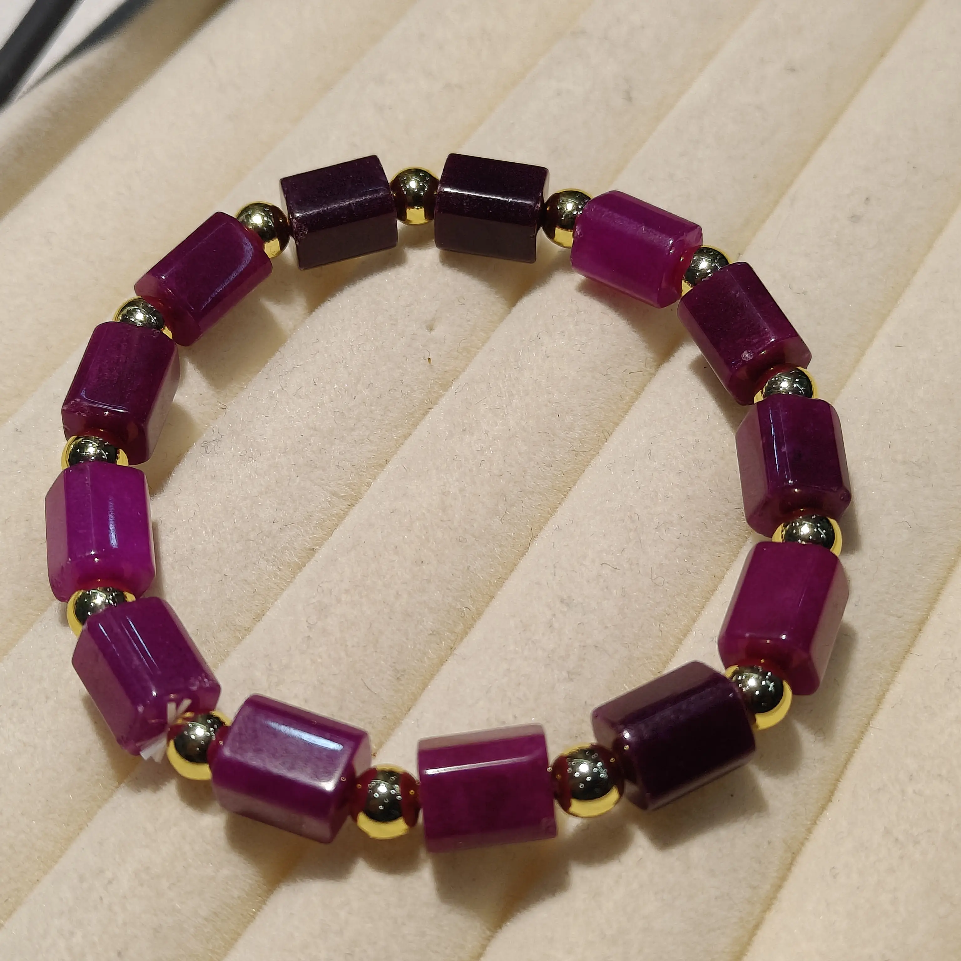 Selected Bracelet – Clean Design for Everyday Wear-U332