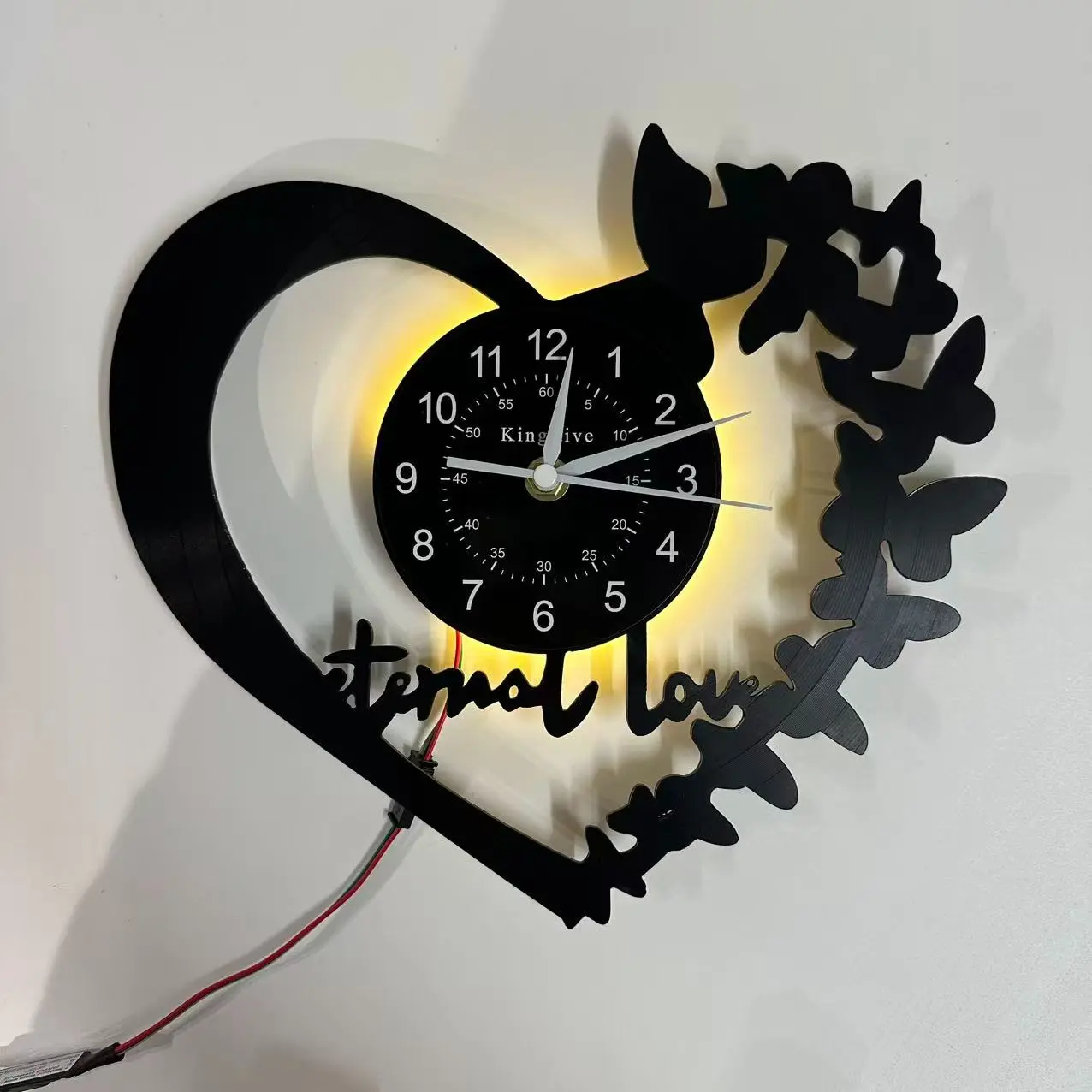 Vintage Heart Shape Vinyl Record Lighted Wall Clock, Decorative, LED Seven Colors, Glow in Dark, Silent, Butterfly Design, Ideal Gift for Living Room, Bedroom, Office