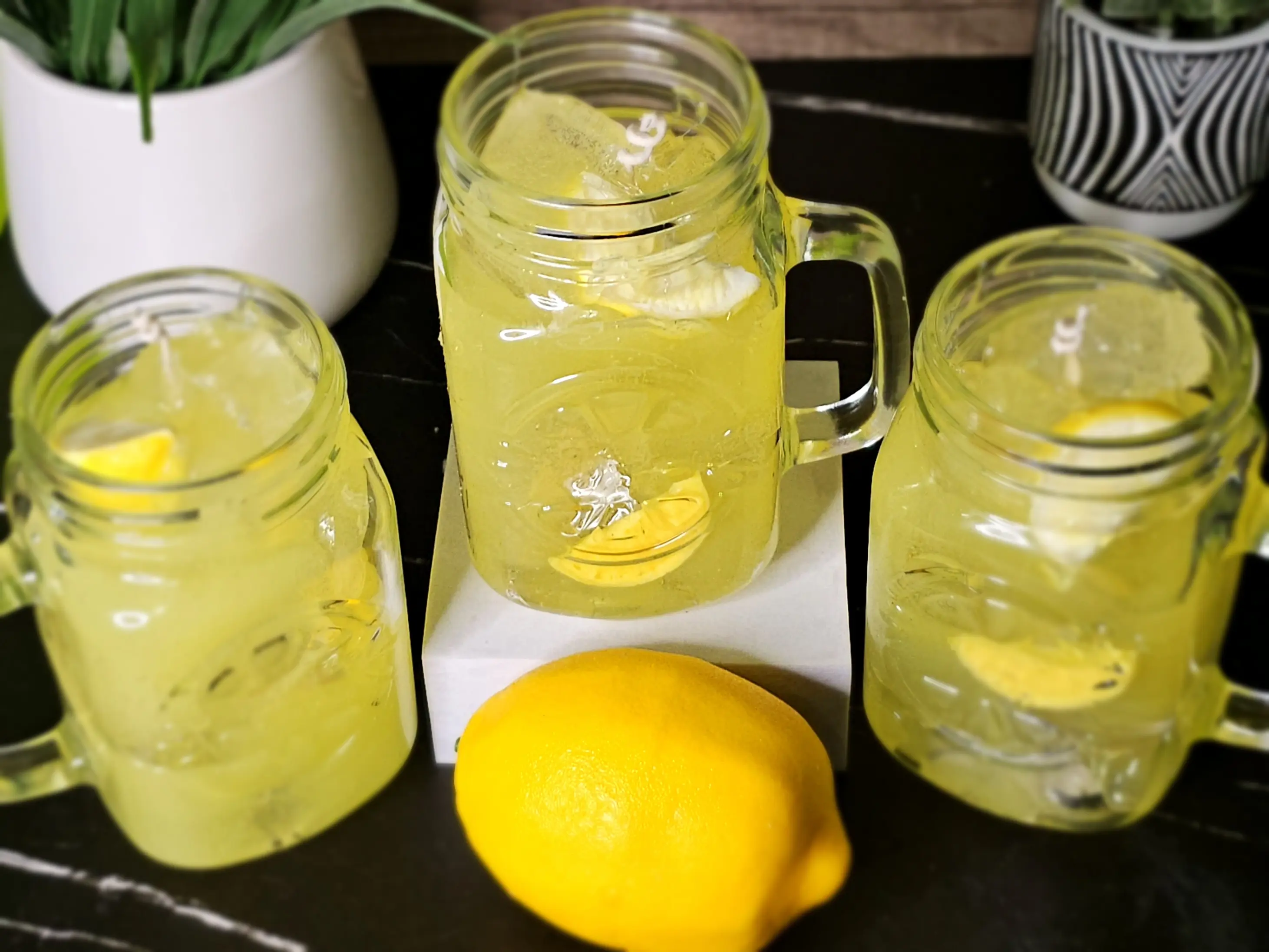 Lemonade Breeze Drink Candle