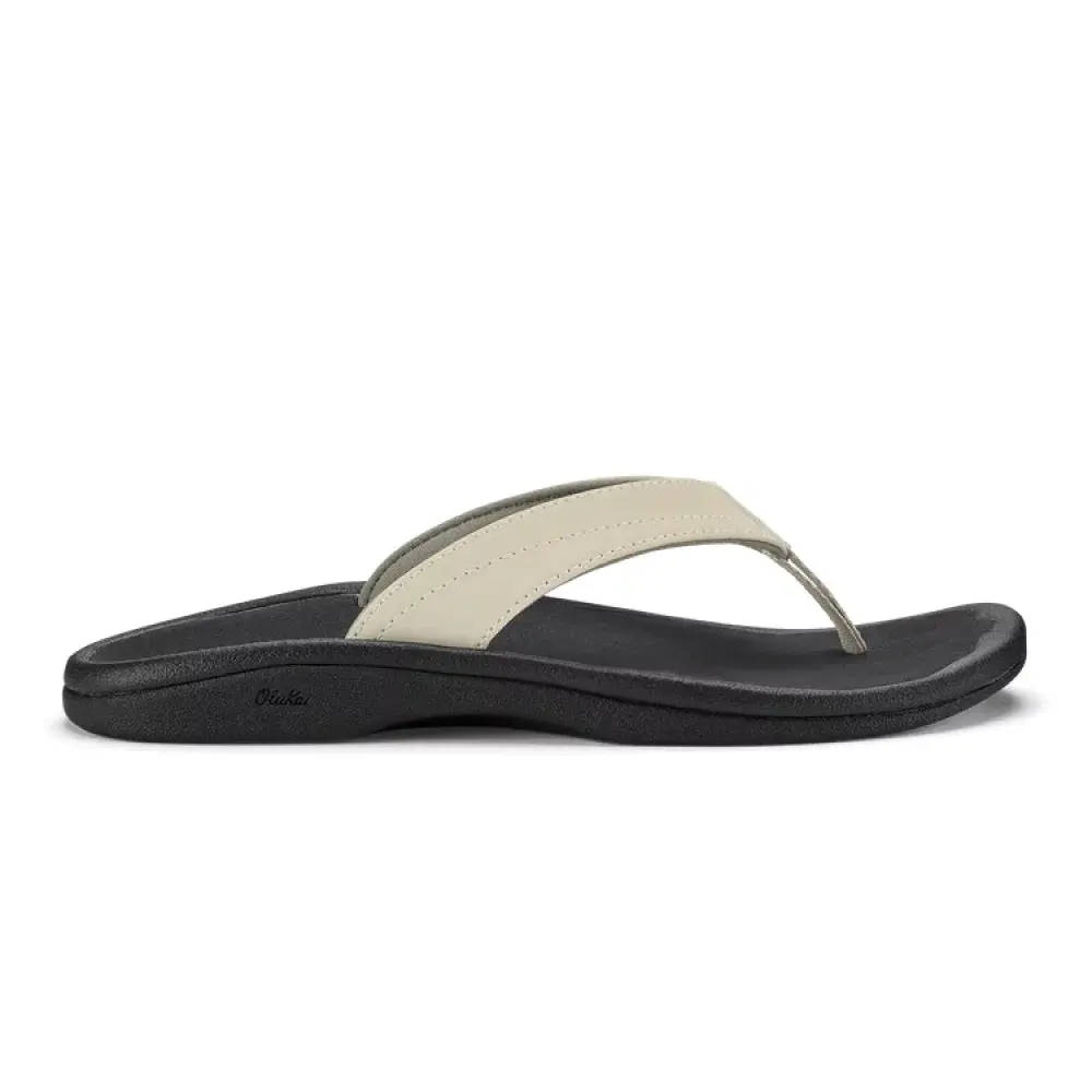 Olukai ‘Ohana Ecru / Black Womens Sandals