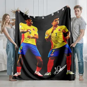 1 piece A photo of Colombian national football team players Ríos and Díaz together. themed flannel blanket - Modern design flannel blanket, suitable for sofas and beds, all-season use, super soft and comfortable, digital printing, 100% polyester