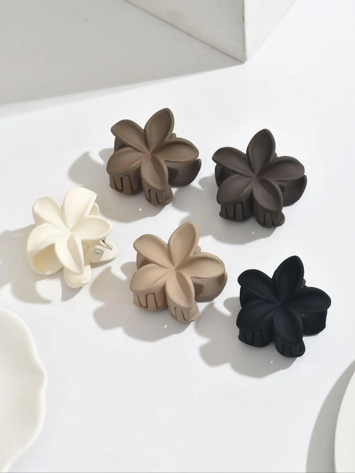 Simple Flower Design Hair Claws, Casual Versatile Hair Accessories for Women, Minimalist Headwear Suitable for Thick Hair, Ponytail Claw Clip, Goddess Hair Clip, Hair Clips Claw, Hair Claws Set