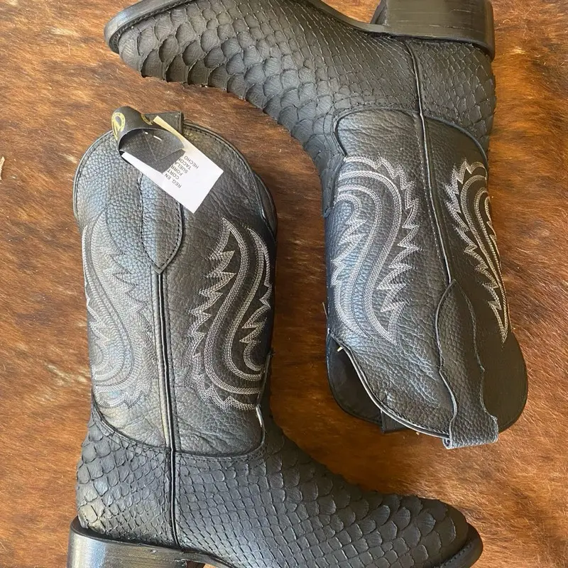 Men’s “Black Mamba” Pyton Leather Boots round toe Men’s “Black Mamba” Pyton Leather Boots round toe