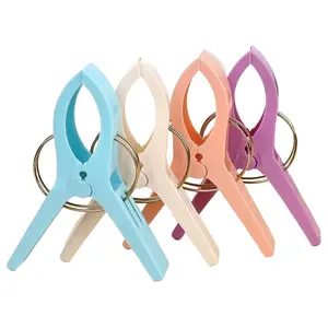 Set of 4 Plastic Beach Towel Clips, Windproof Hooks, Laundry Hooks Clips, Securely Fix Towels and Blankets, Durable Design, Easy to Hang (4 Colors)