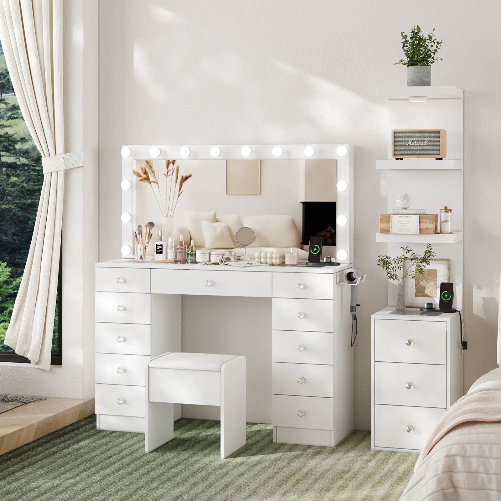 1 LED light and Glasstop（outlet is on the right）