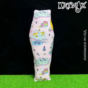Katnyx Coffin Cat Kicker Toy with Catnip - Ramen Neko
