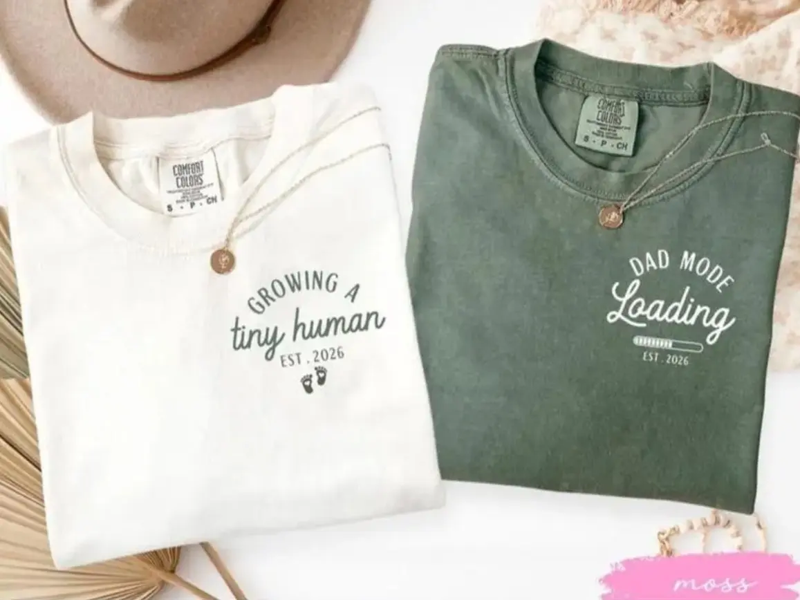 Comfort Colors Growing A Tiny Human Shirt, Mom And Dad Est 2026 T-shirt, Pregnancy Announcement Tee, Matching Parents Gifts, First Time Parents Shirt