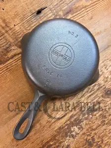 Best seller!  1930's Griswold #3 Cast Iron Egg Skillet with Small Block Logo, 709 C