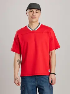 Beckham Y2K Sport V-Neck Tee